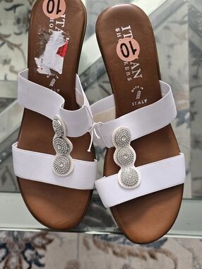 Women’s White Strappy Wedge Sandals